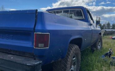 Chevy-k20-4x4-2500-camper-special-1976-12