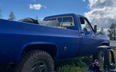 Chevy-k20-4x4-2500-camper-special-1976-13