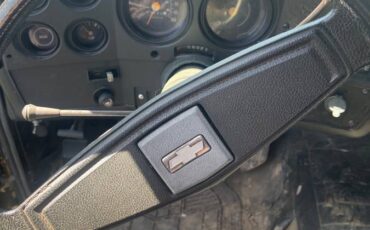 Chevy-k20-4x4-2500-camper-special-1976-5