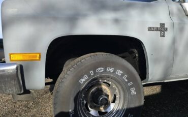 Chevy-k20-4x4-silverado-1984-grey-10