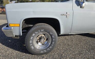 Chevy-k20-4x4-silverado-1984-grey-8