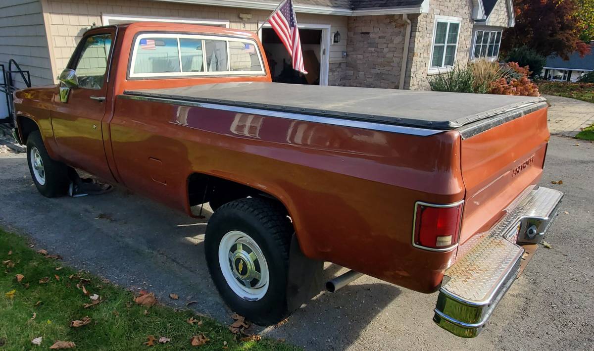 Chevy-k20-scottsdale-4x4-1982-custom-14