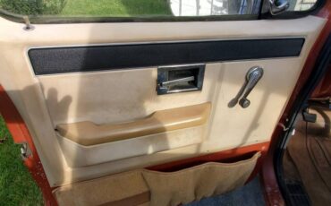 Chevy-k20-scottsdale-4x4-1982-custom-2