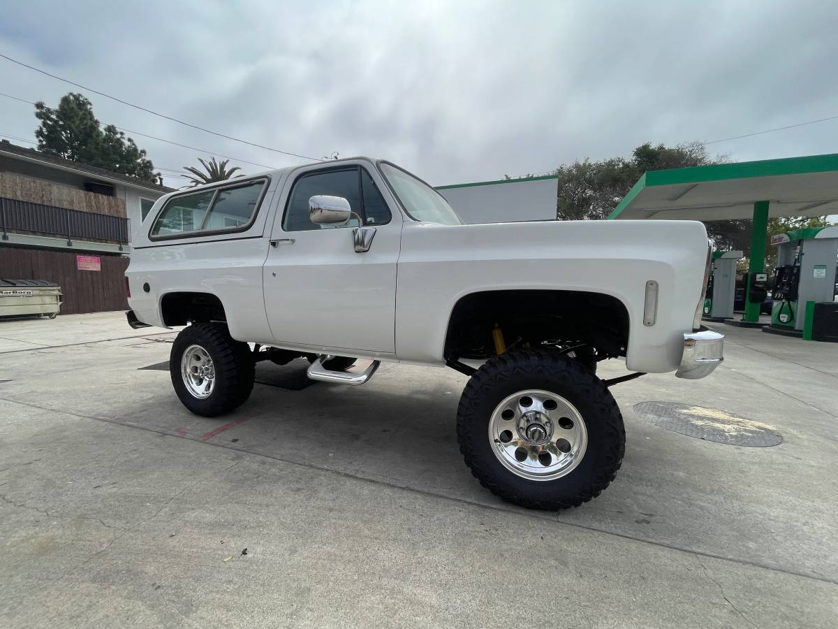 Chevy-k5-blazer-1977-16