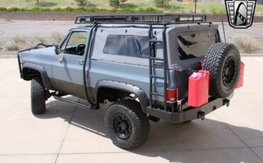 Chevy-k5-blazer-1980-grey-2