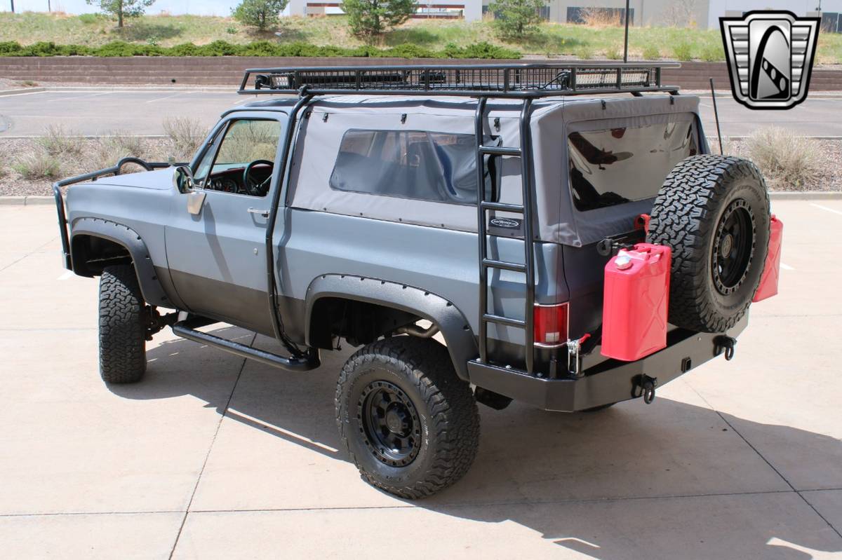 Chevy-k5-blazer-1980-grey-2