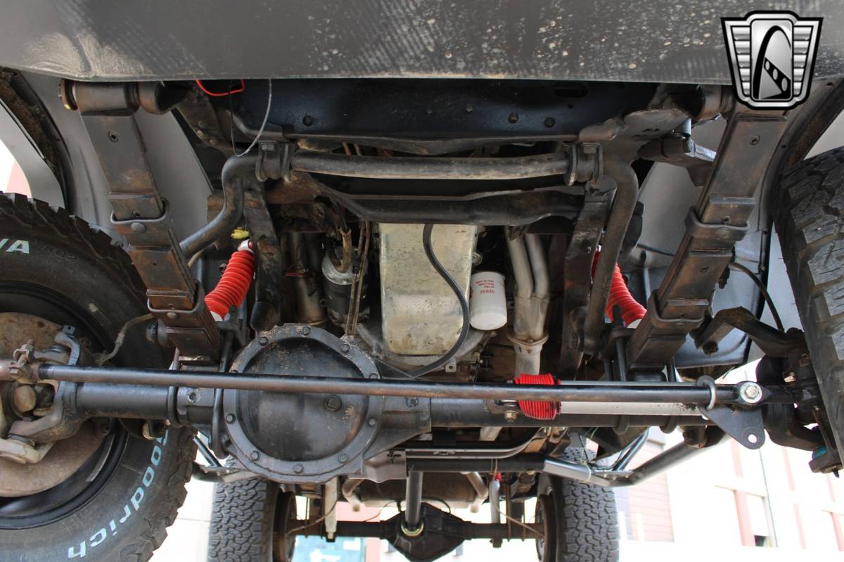 Chevy-k5-blazer-1980-grey-9