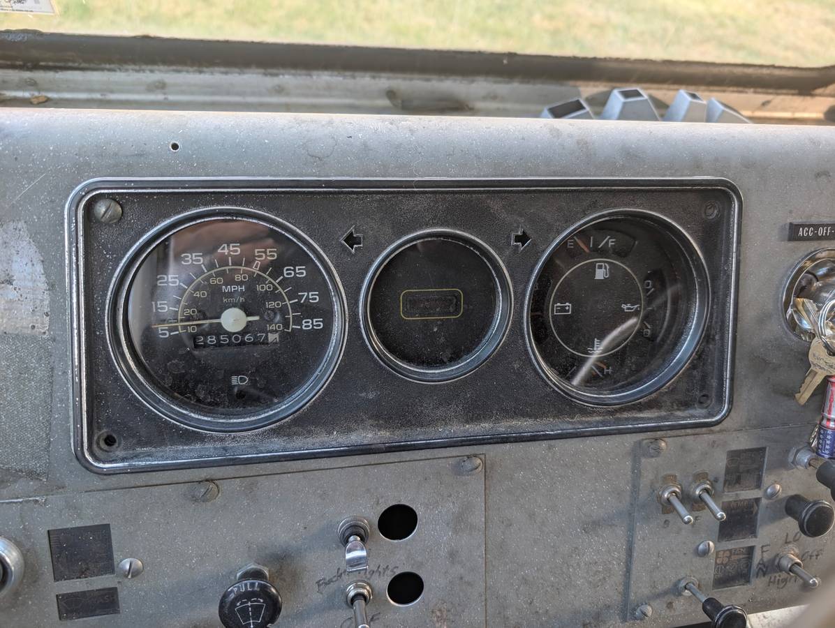 Chevy-kurbmaster-1985-silver-4