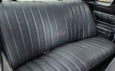 Chevy-malibu-1975-black-13