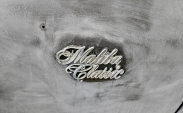 Chevy-malibu-1975-black-9