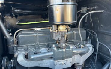 Chevy-master-deluxe-1936-black-4