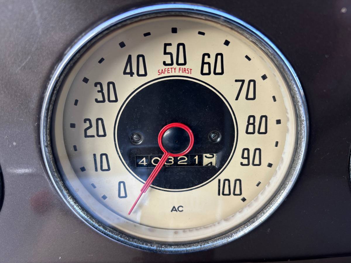 Chevy-master-deluxe-1936-black-7