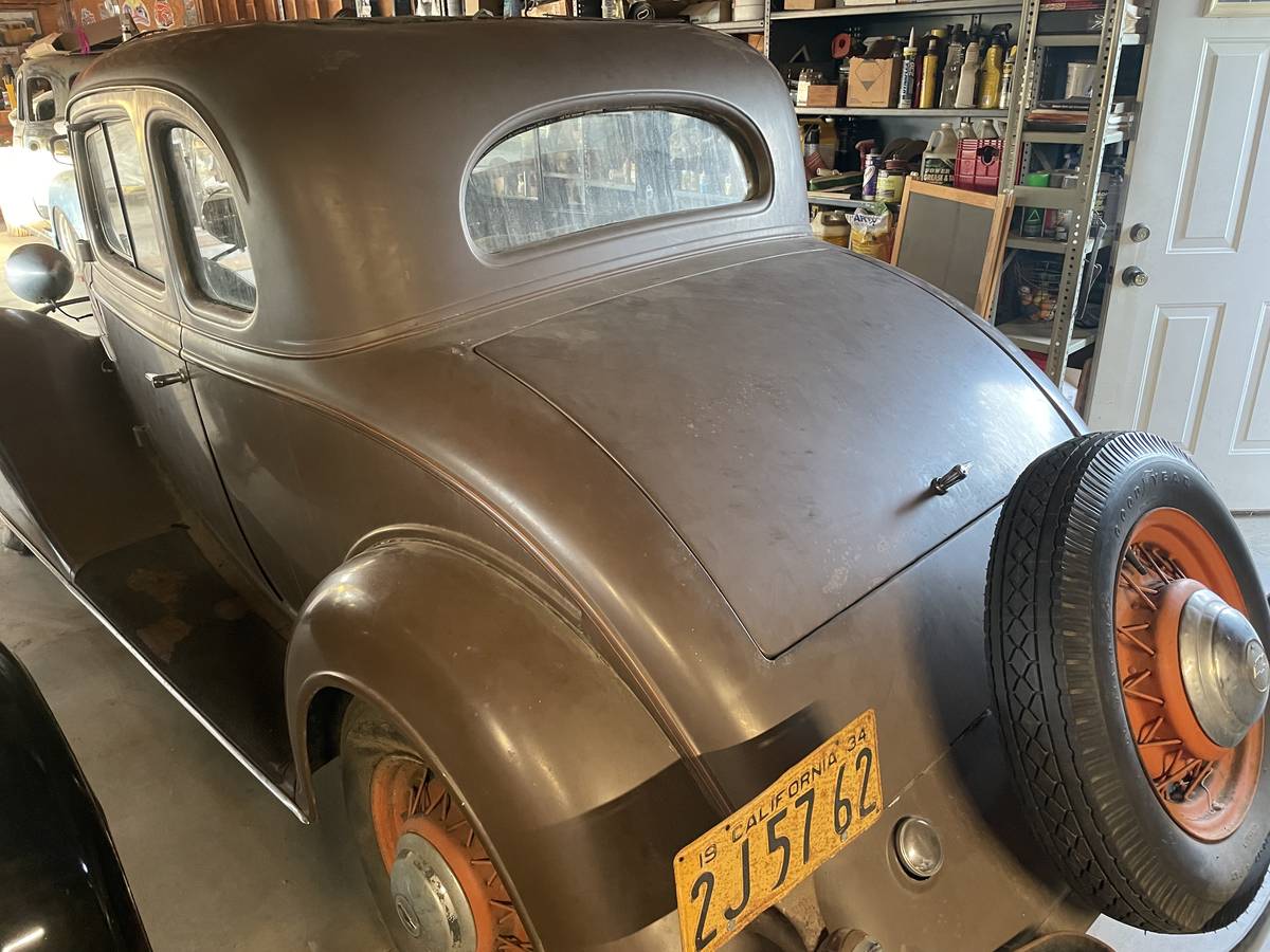 Chevy-master-deluxe-coupe-1934-2