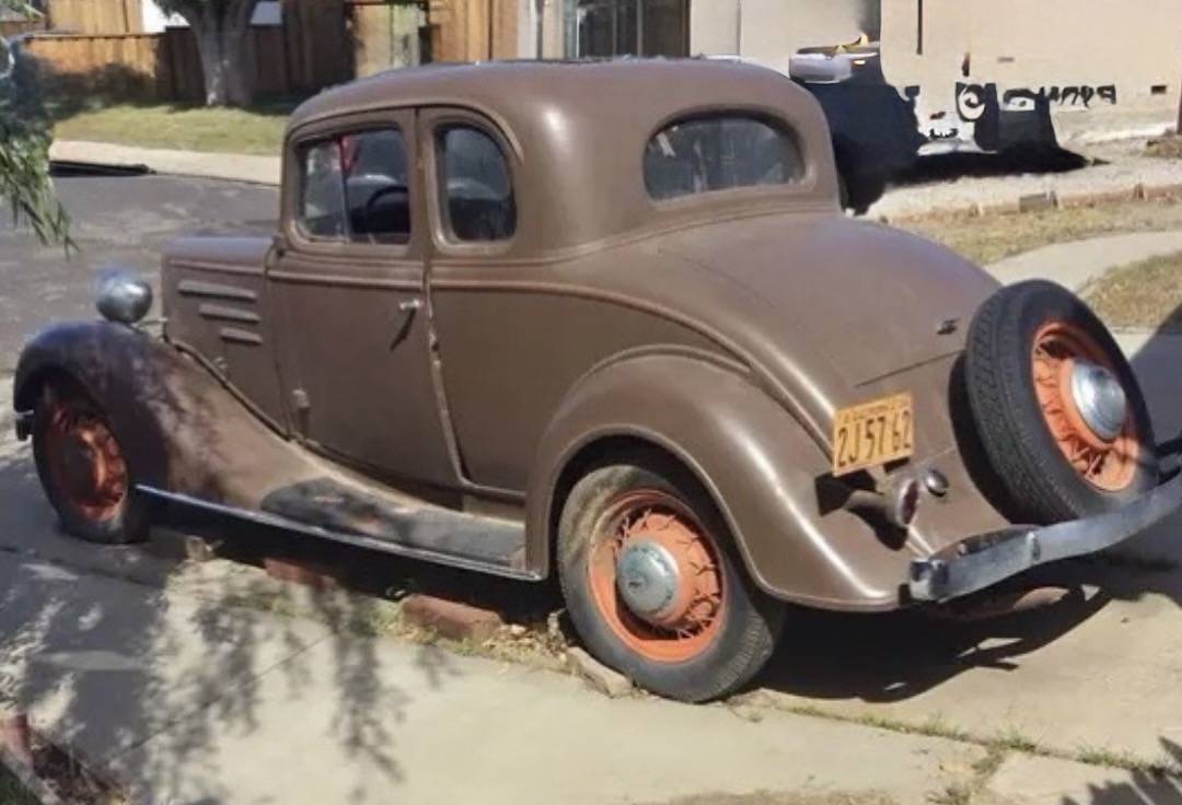 Chevy-master-deluxe-coupe-1934-6