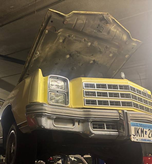 Chevy-monte-carlo-1977-yellow-1