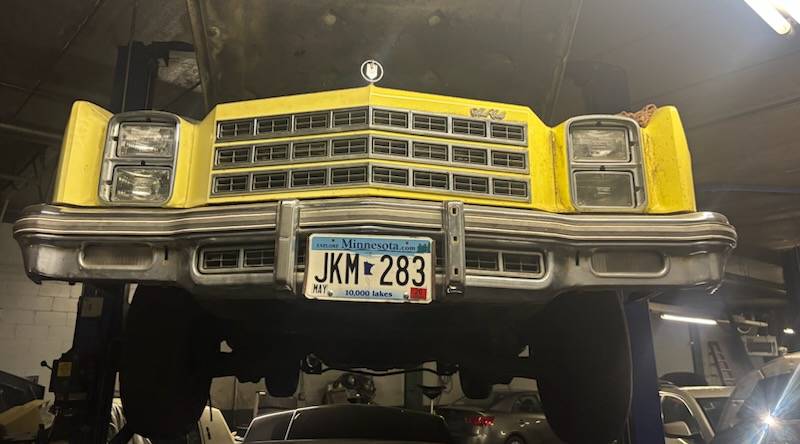 Chevy-monte-carlo-1977-yellow