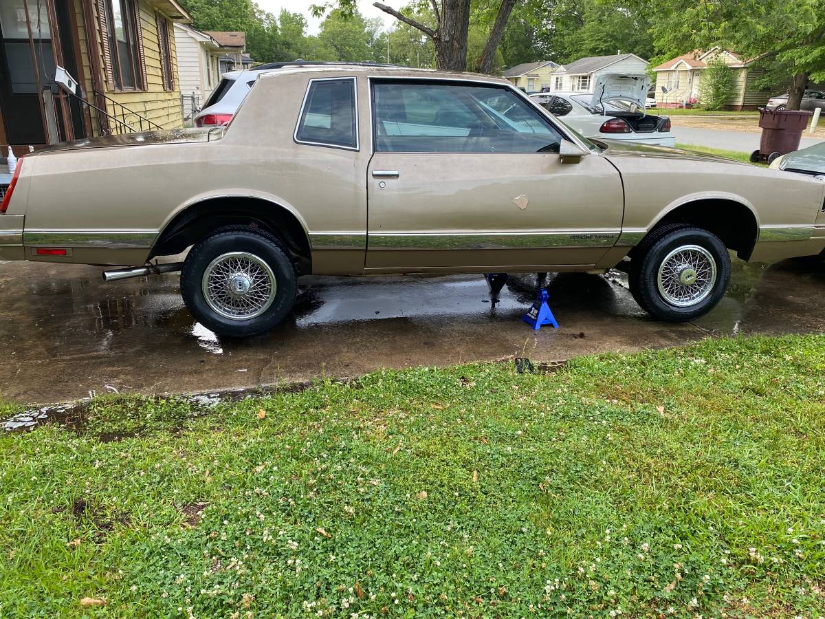 Chevy-monte-carlo-1987