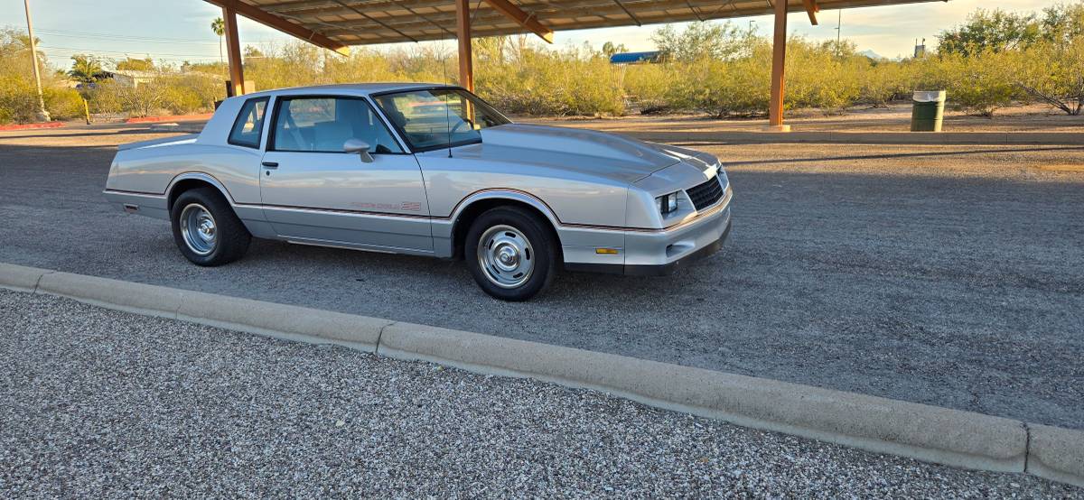 Chevy-monte-carlo-ss-1985-silver-10