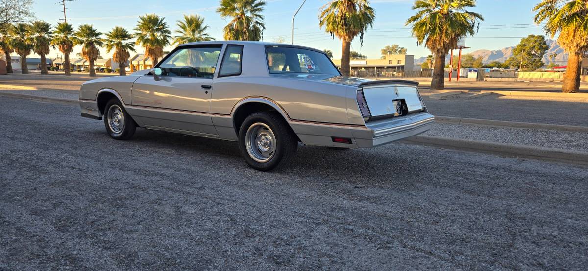 Chevy-monte-carlo-ss-1985-silver-11