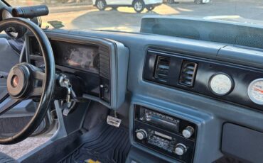 Chevy-monte-carlo-ss-1985-silver-37