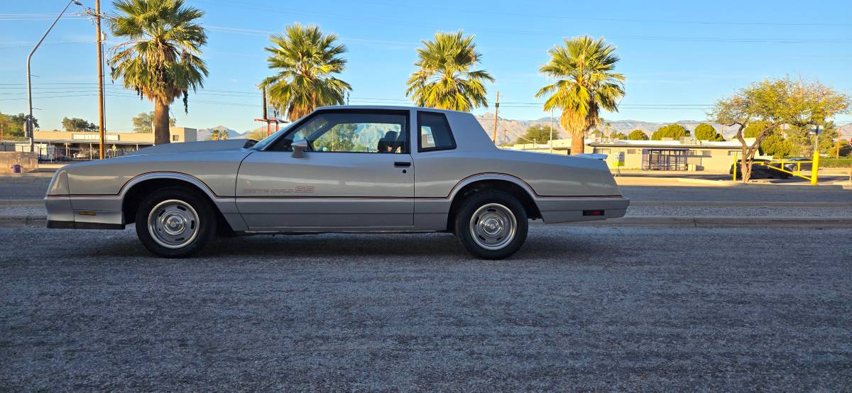 Chevy-monte-carlo-ss-1985-silver