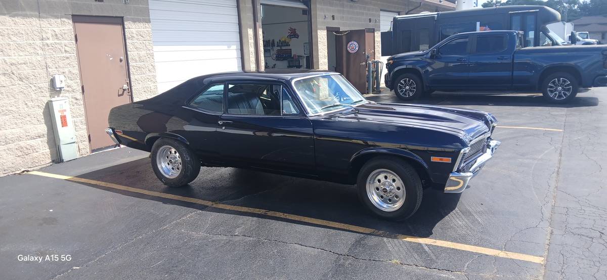 Chevy-nova-1972-blue-10