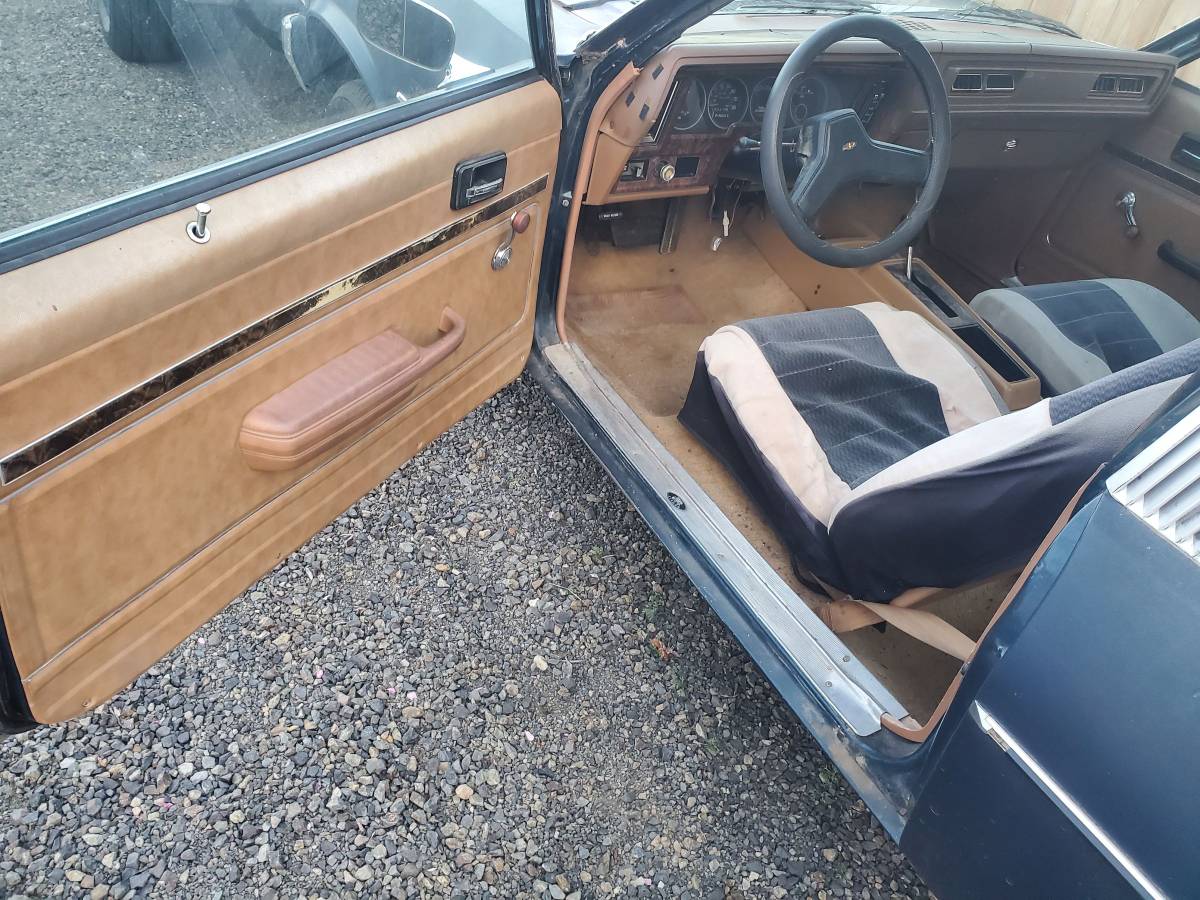 Chevy-nova-1979-blue-7