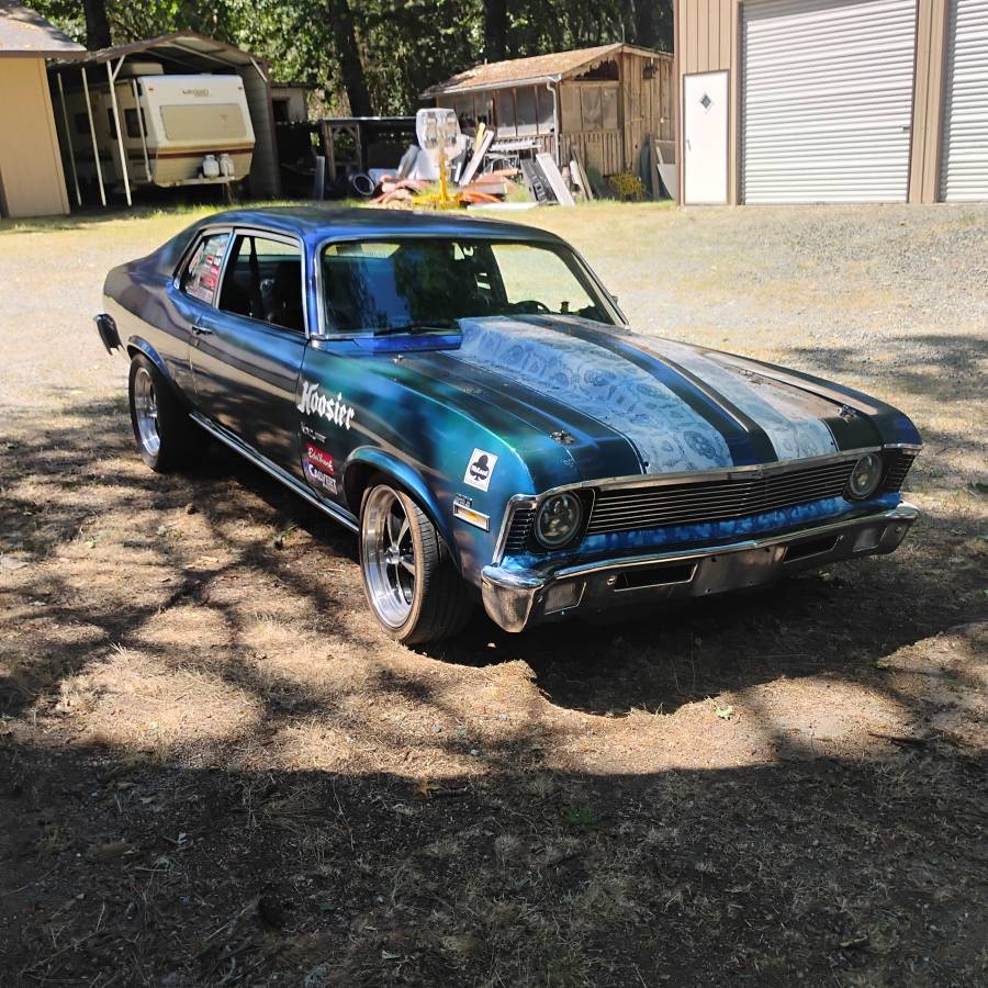Chevy-nova-custom-1974-blue