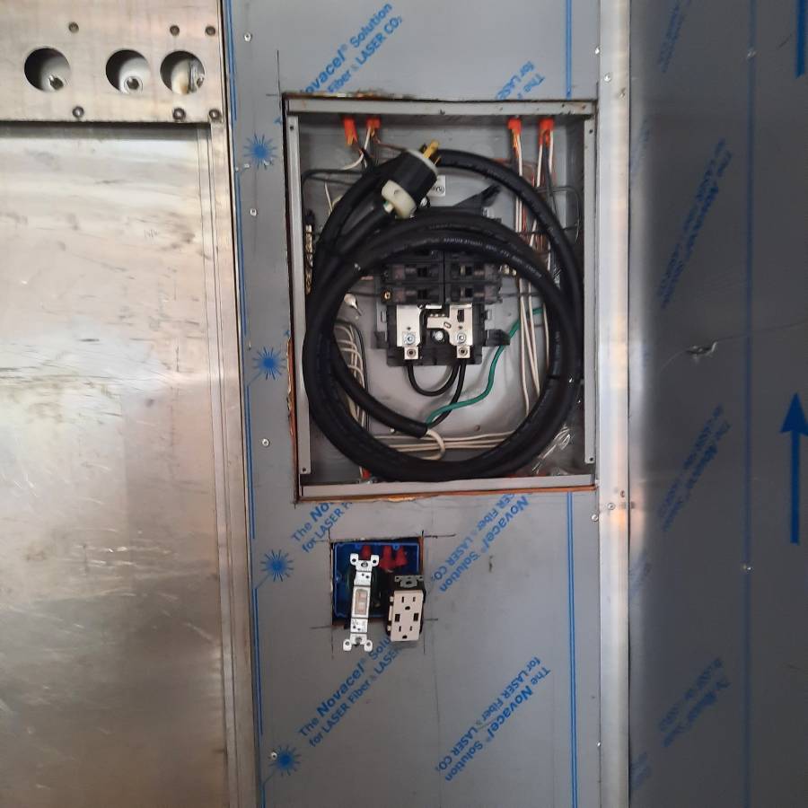 Chevy-p-30-diesel-1995-white-8