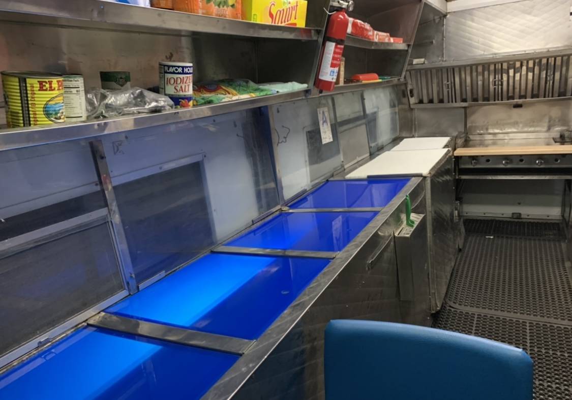 Chevy-p30-1989-white-7