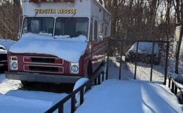 Chevy-p30-step-van-1985-6