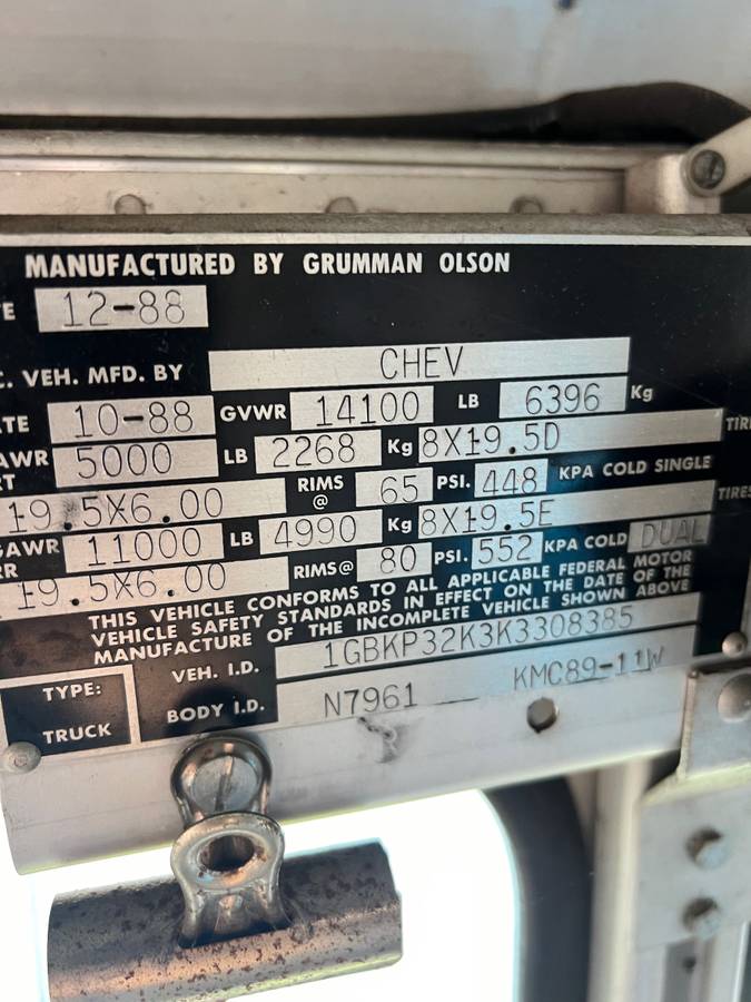 Chevy-p30-step-van-1989-9