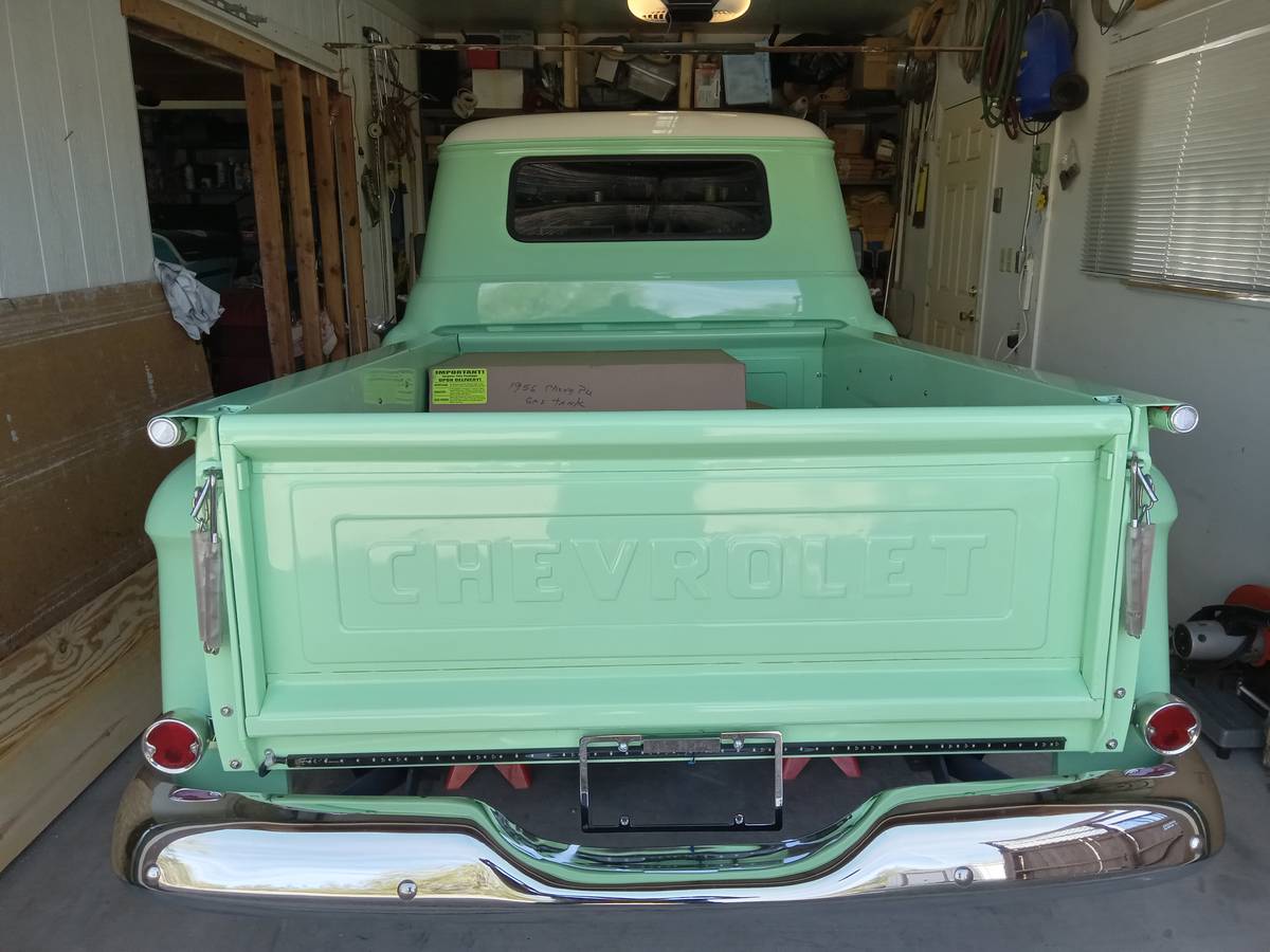 Chevy-pu-1956-green-4