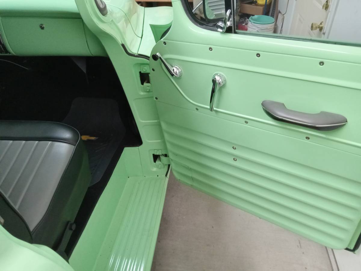 Chevy-pu-1956-green-5
