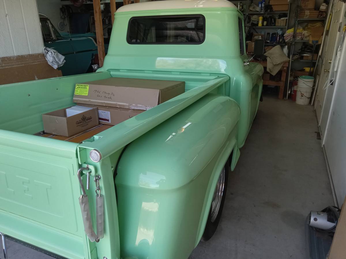 Chevy-pu-1956-green-7
