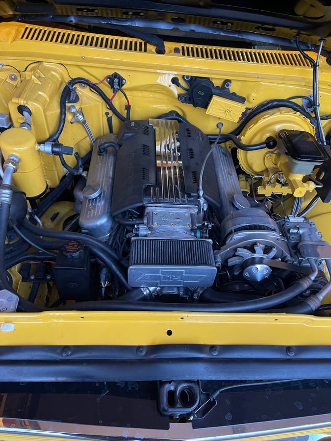 Chevy-s-10-blazer-1991-yellow-13