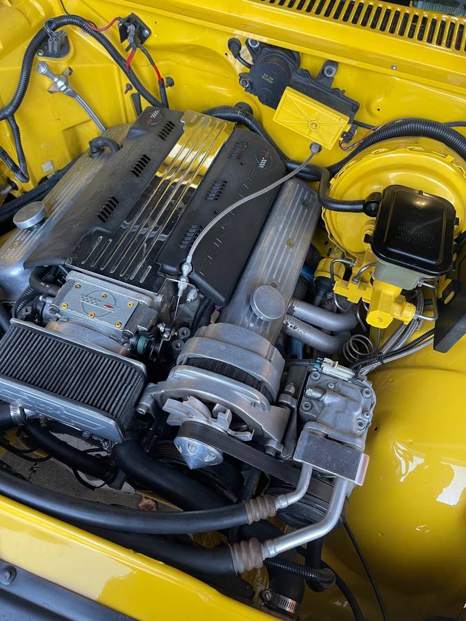 Chevy-s-10-blazer-1991-yellow-17