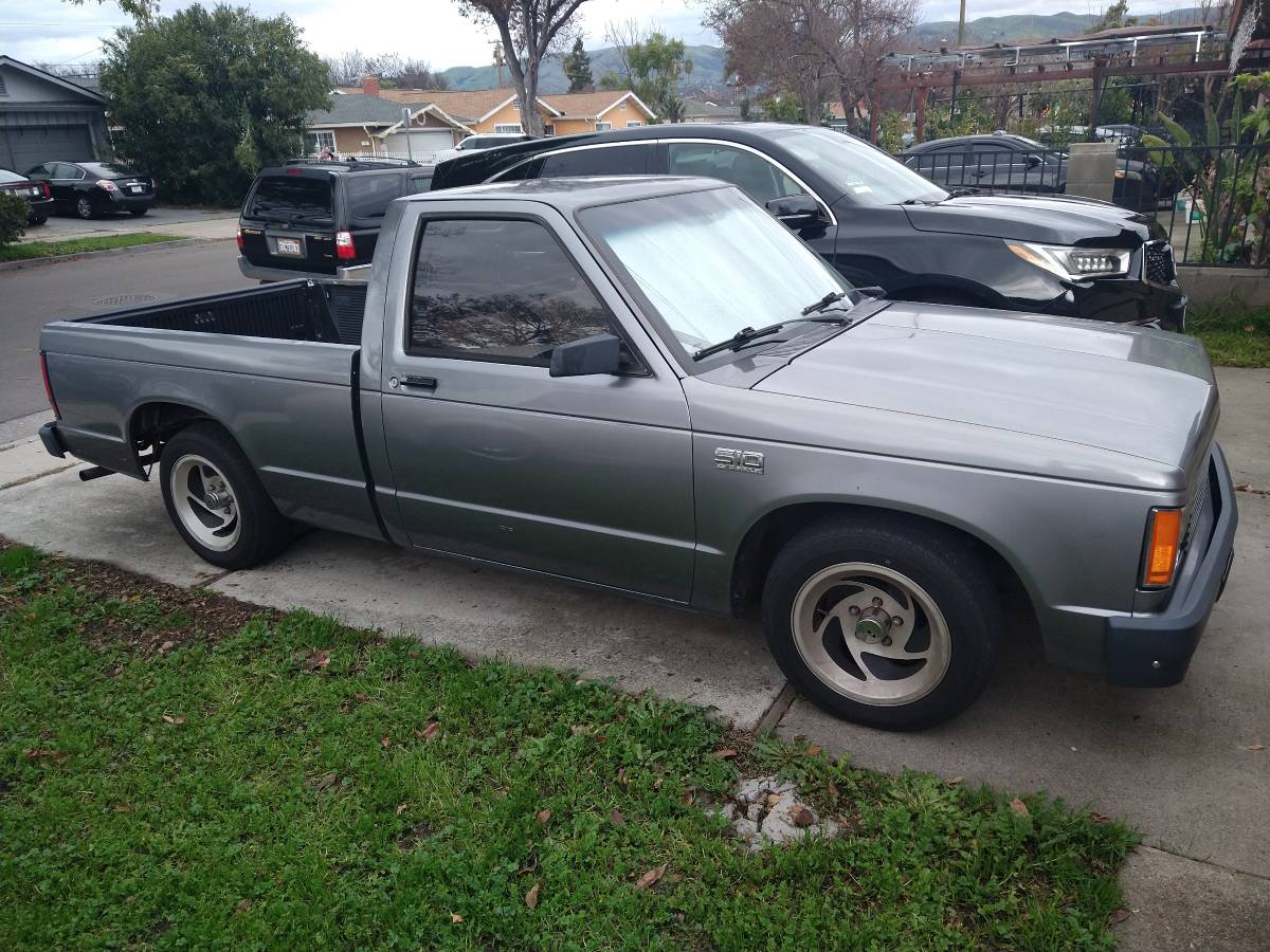 Chevy-s10-1989-grey-1