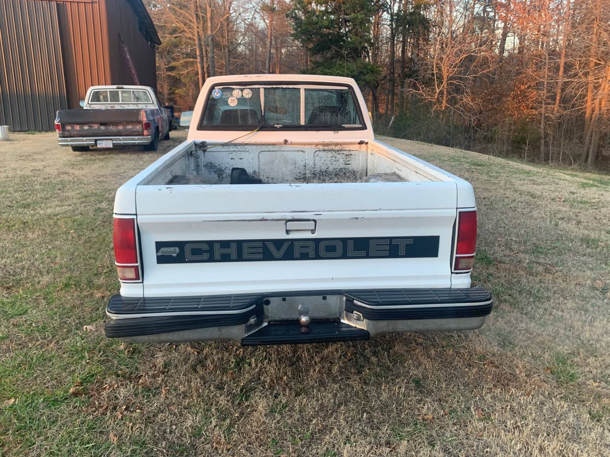 Chevy-s10-4x4-1992-white-3