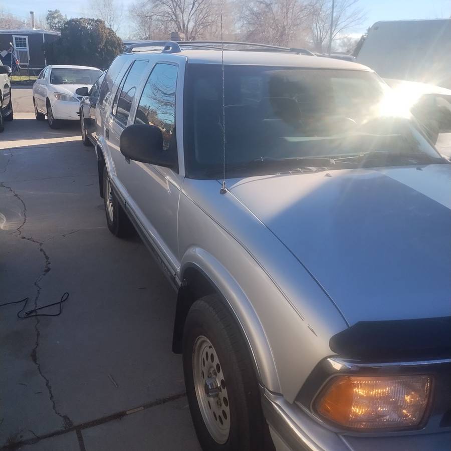 Chevy-s10-blazer-1996-grey-10