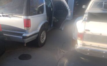 Chevy-s10-blazer-1996-grey-11