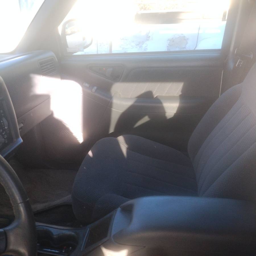 Chevy-s10-blazer-1996-grey-4