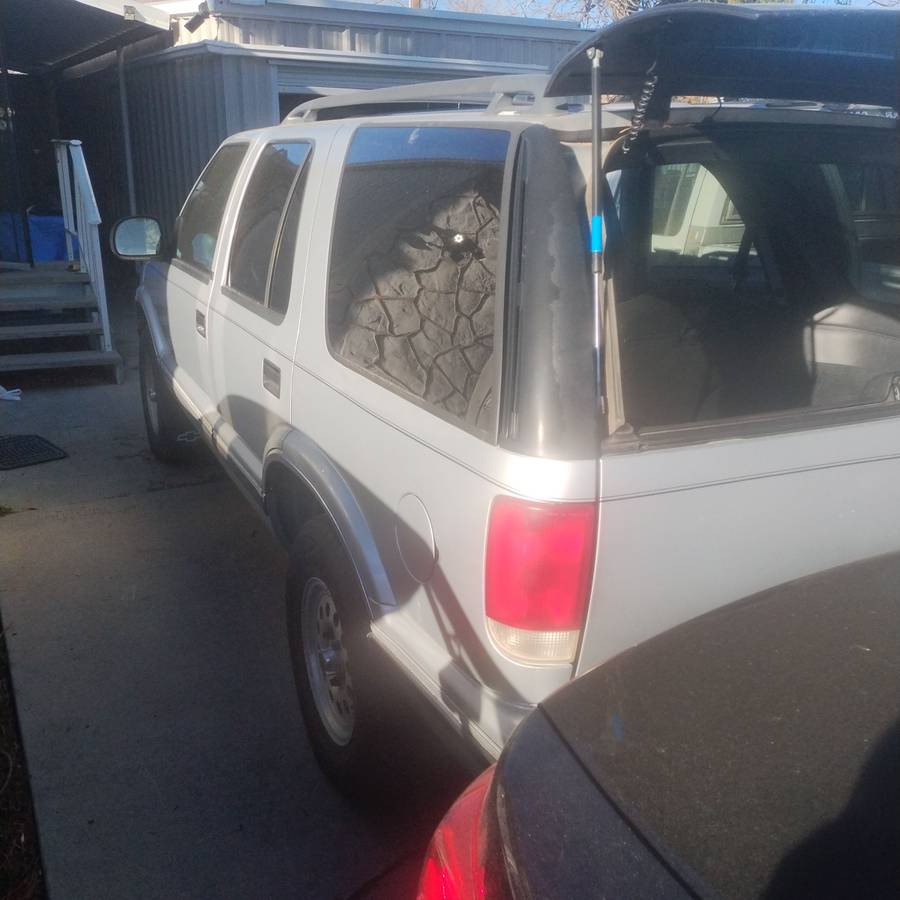 Chevy-s10-blazer-1996-grey-7