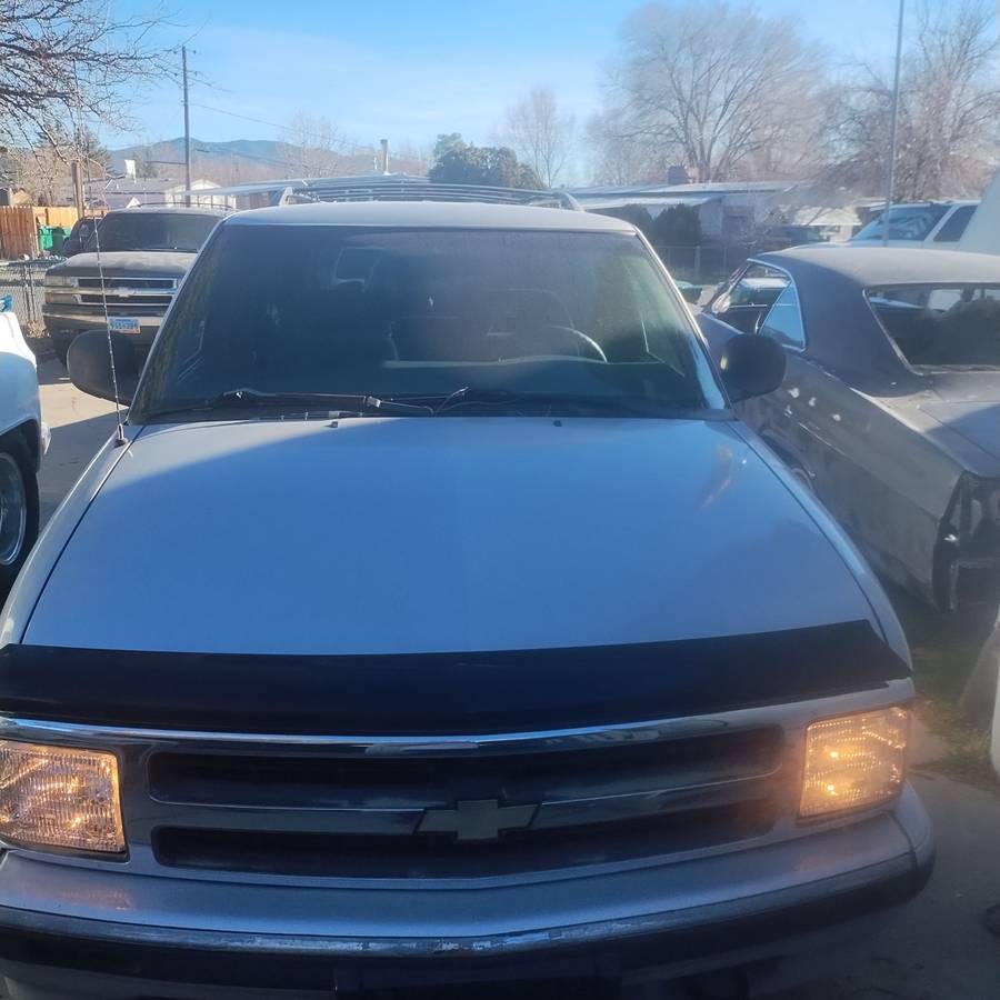 Chevy-s10-blazer-1996-grey-8