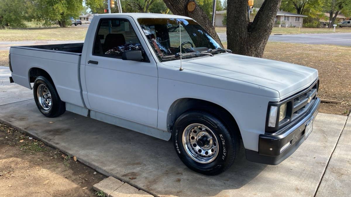 Chevy-s10-pickup-1990-grey-3