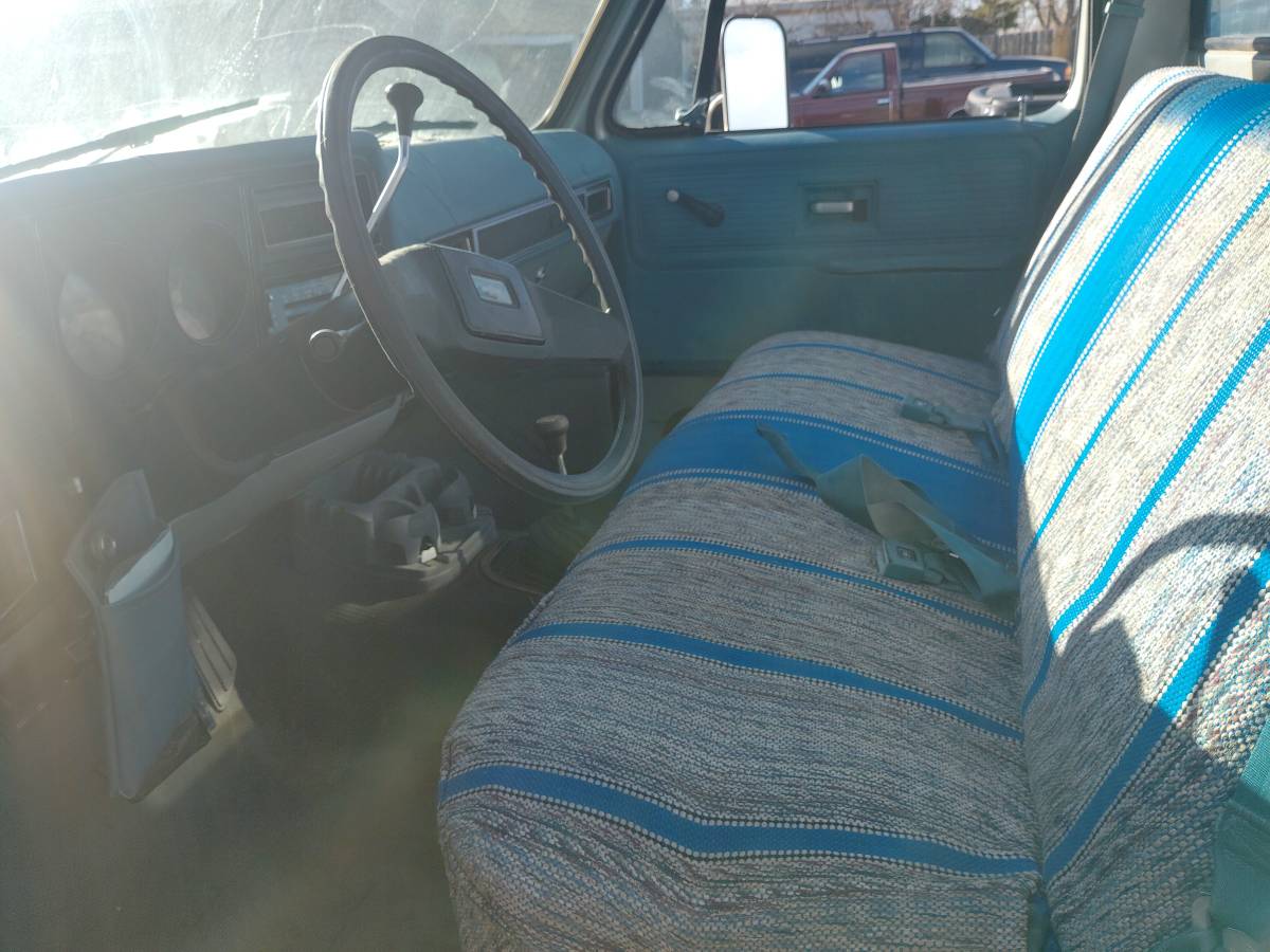 Chevy-scottsdale-k10-1979-grey-10