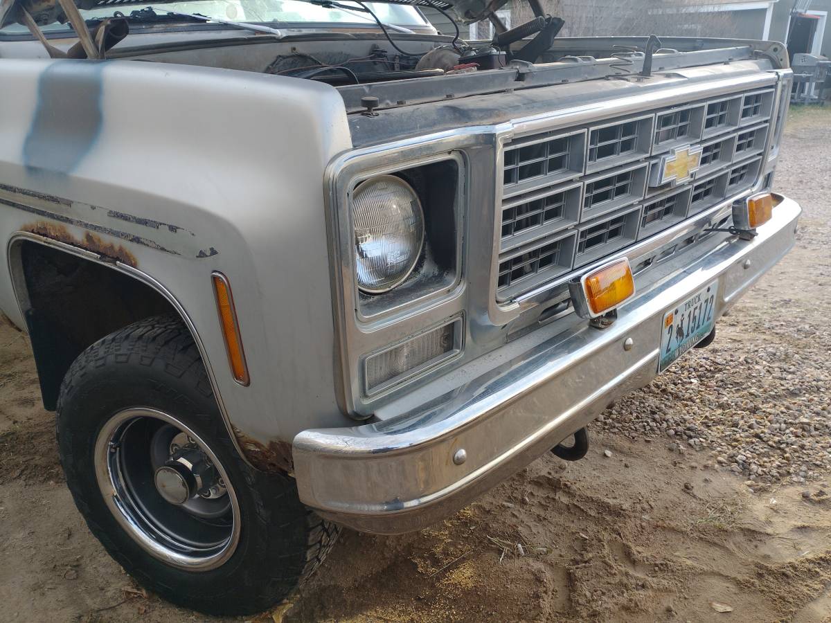 Chevy-scottsdale-k10-1979-grey-18