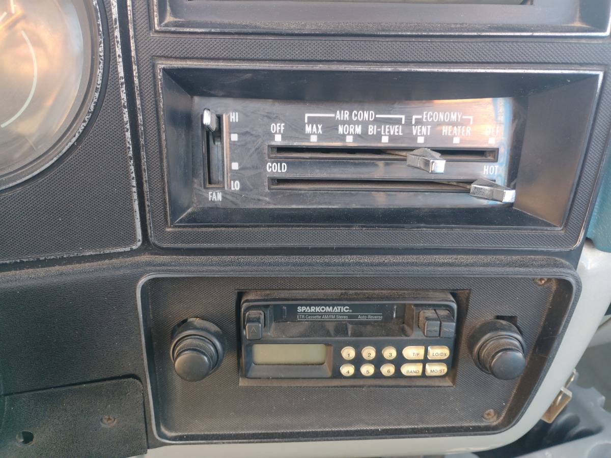 Chevy-scottsdale-k10-1979-grey-7