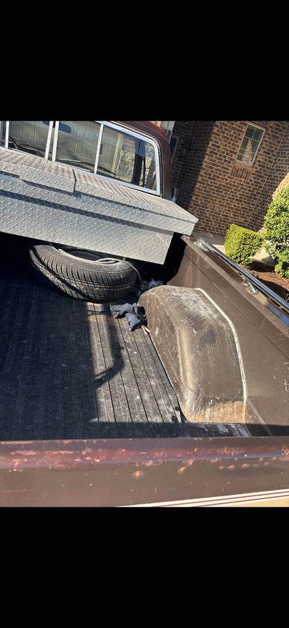 Chevy-silverado-1500-1984-13