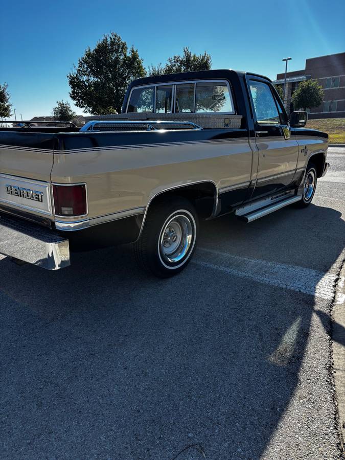 Chevy-silverado-1500-1984-3